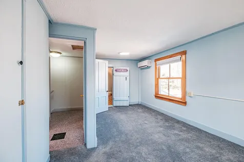 11 Summer Street Norway ME 04268