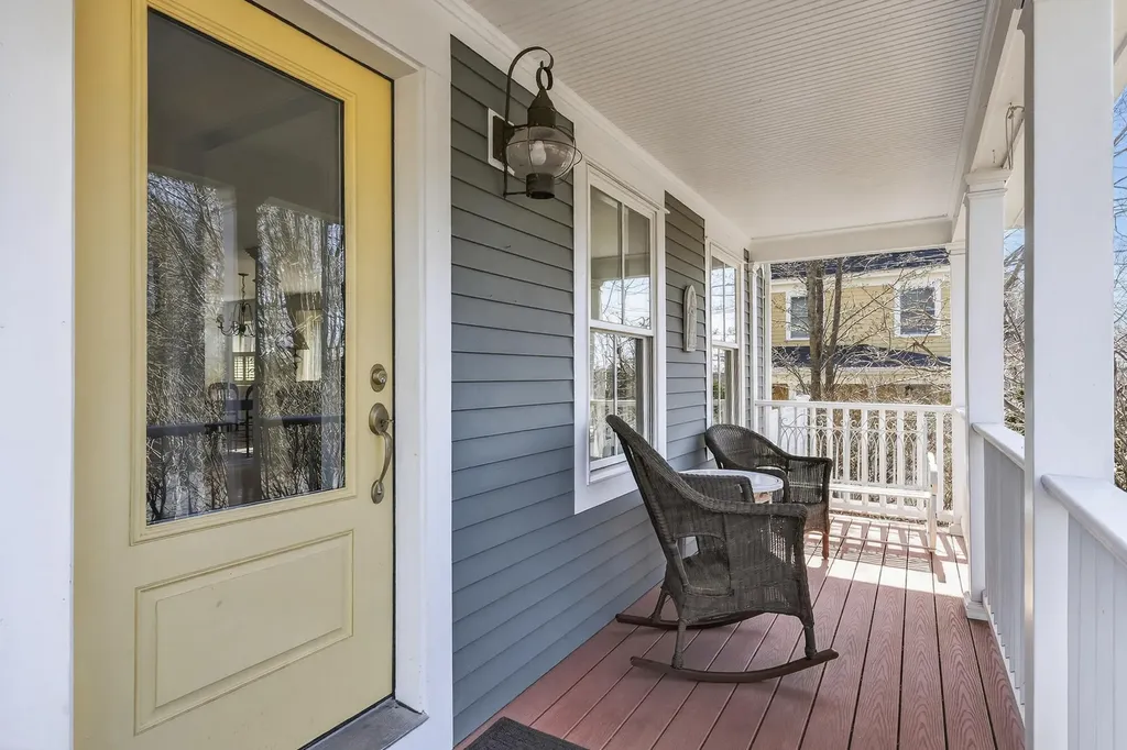 18 Ward Street Scarborough ME 04074