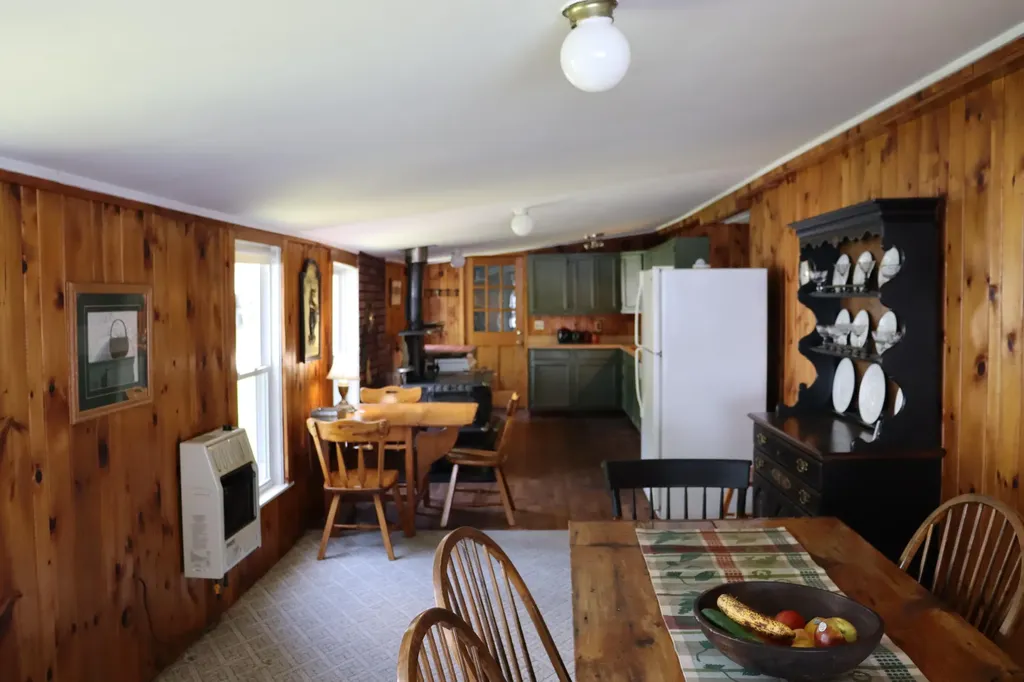 46 Pond Road Eddington ME 04428