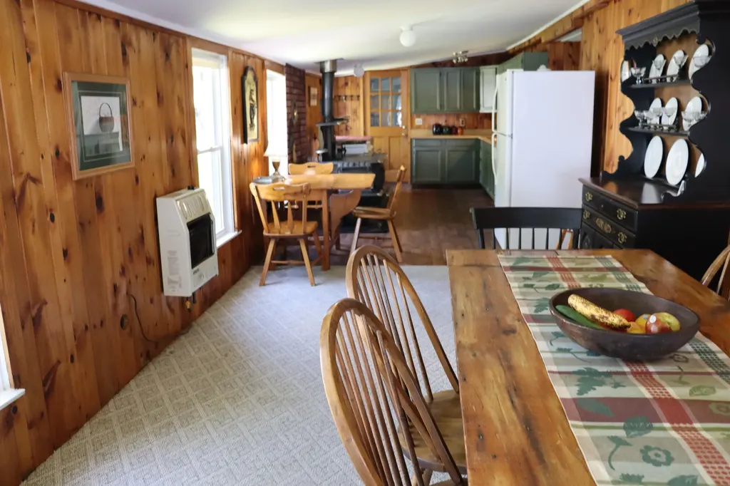46 Pond Road Eddington ME 04428