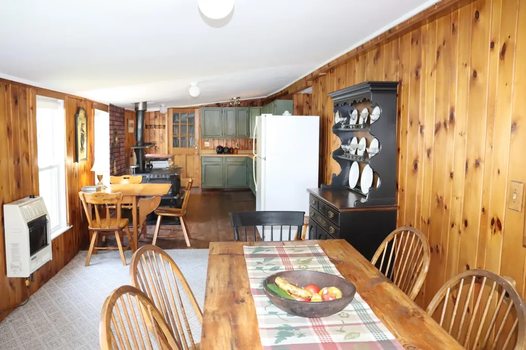 46 Pond Road Eddington ME 04428