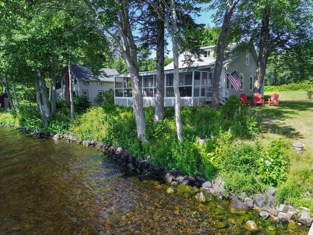 46 Pond Road Eddington ME 04428