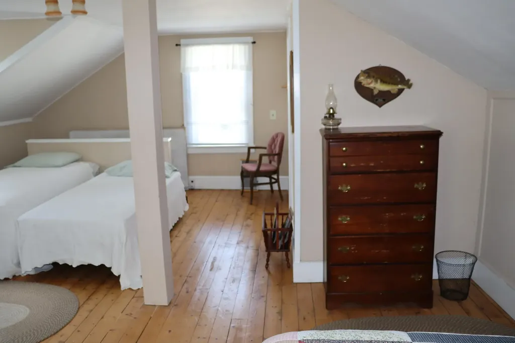 46 Pond Road Eddington ME 04428