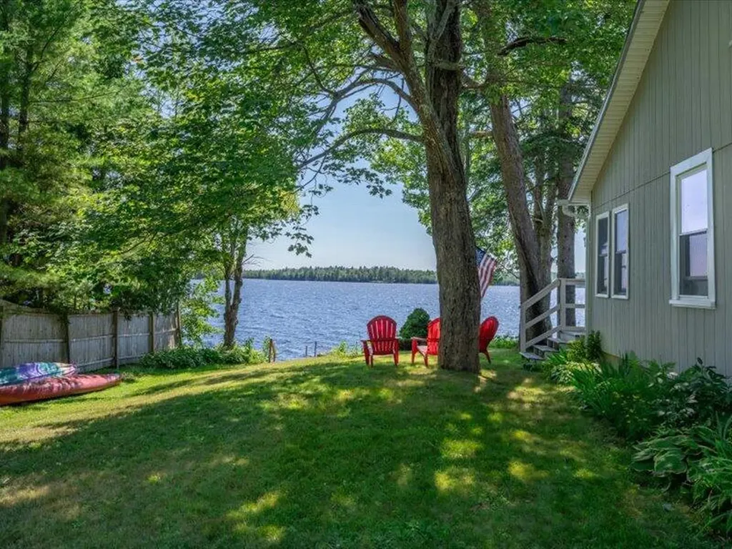 46 Pond Road Eddington ME 04428