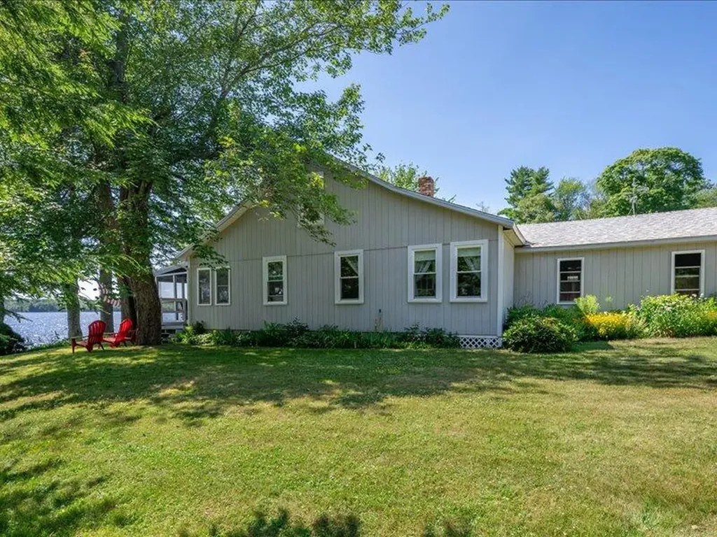 46 Pond Road Eddington ME 04428