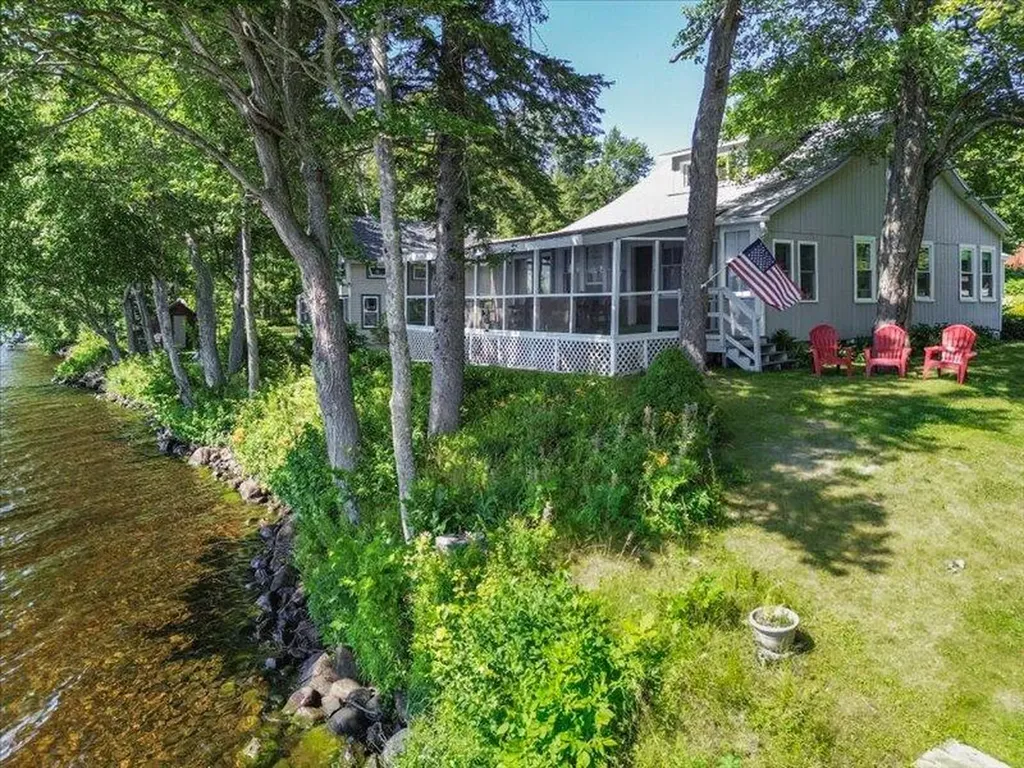 46 Pond Road Eddington ME 04428