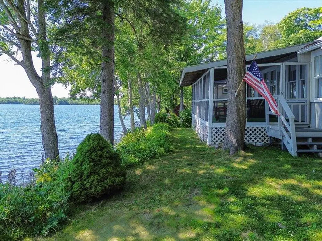 46 Pond Road Eddington ME 04428