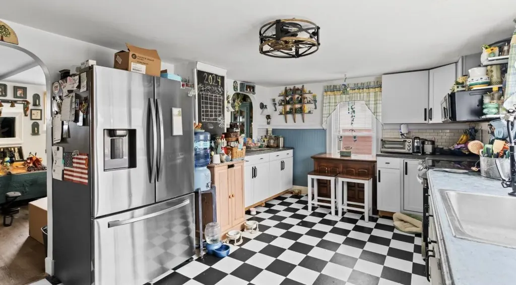 38 Meadow Road Topsham ME 04086