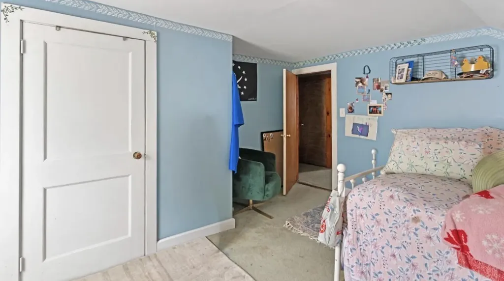 38 Meadow Road Topsham ME 04086