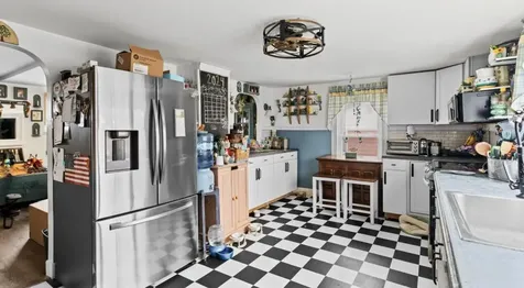 38 Meadow Road Topsham ME 04086