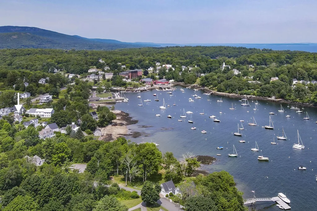 8 Ship Street Rockport ME 04856