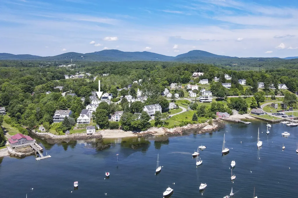 8 Ship Street Rockport ME 04856