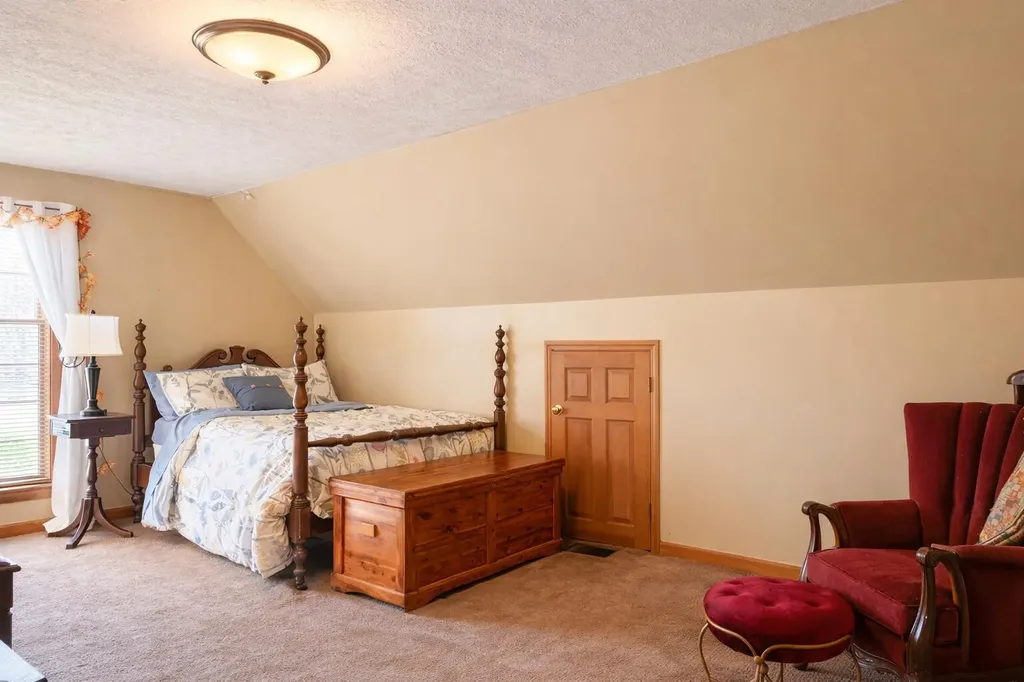 11 Kensington Terrace Lewiston ME 04240