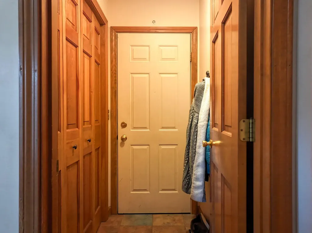 11 Kensington Terrace Lewiston ME 04240