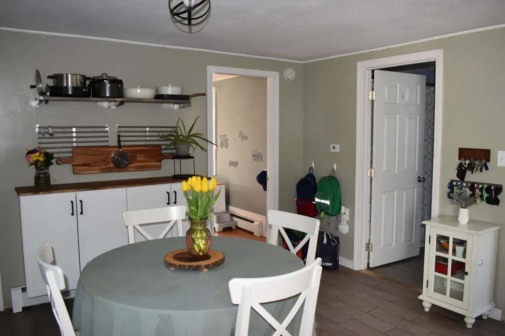 544 Ossipee Trail W Standish ME 04084