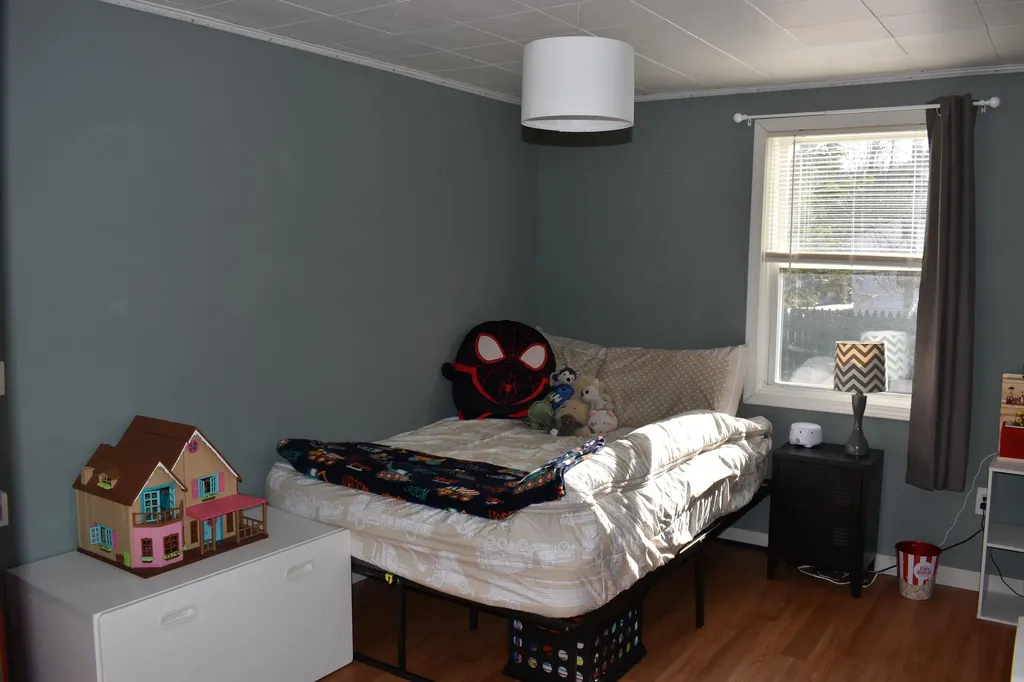 544 Ossipee Trail W Standish ME 04084