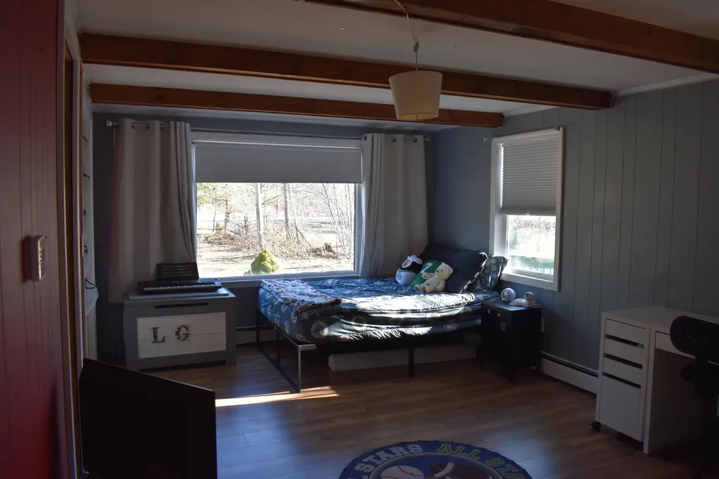 544 Ossipee Trail W Standish ME 04084