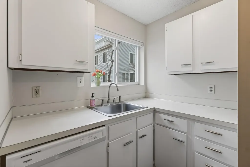 18 Ocean Street South Portland ME 04106