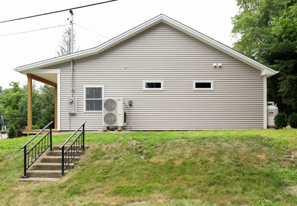 684 Main Street Wilton ME 04294