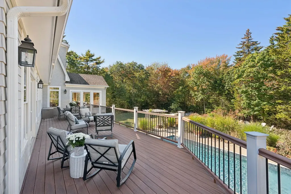 4 Cole Farm Drive Scarborough ME 04074