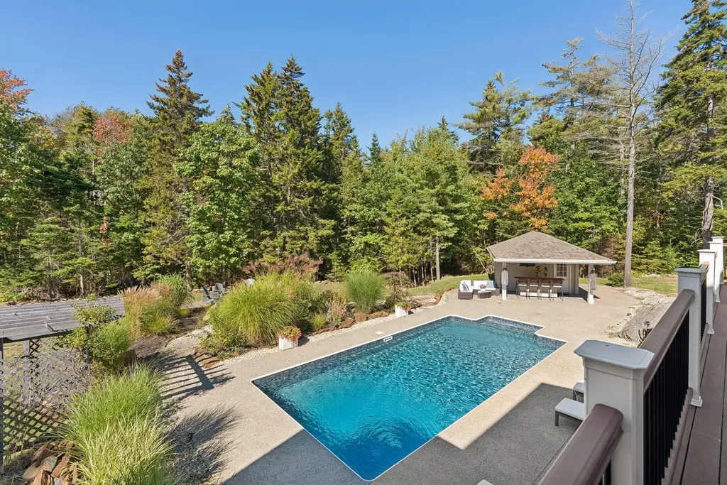 4 Cole Farm Drive Scarborough ME 04074