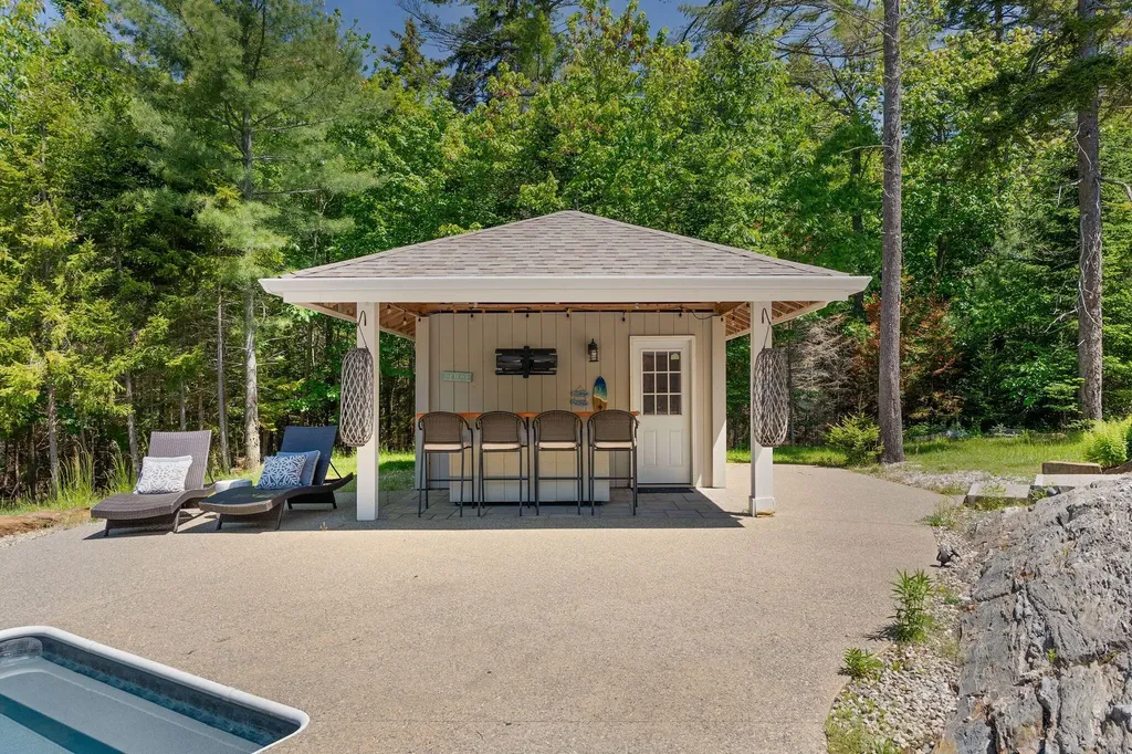 4 Cole Farm Drive Scarborough ME 04074