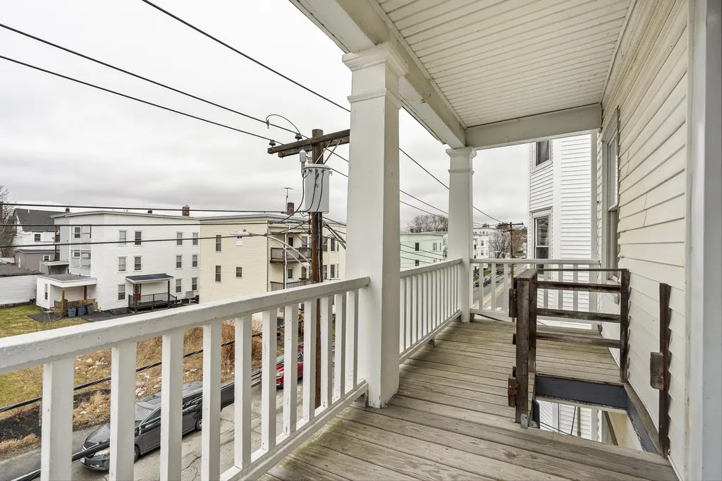 89 Walnut Street Lewiston ME 04240