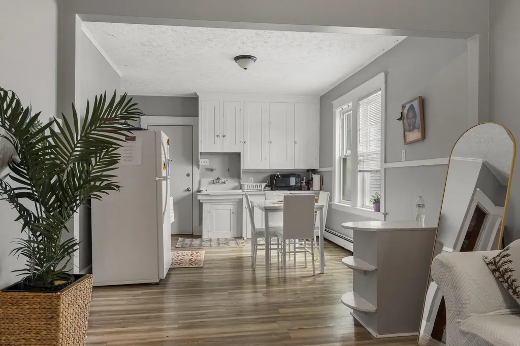 89 Walnut Street Lewiston ME 04240