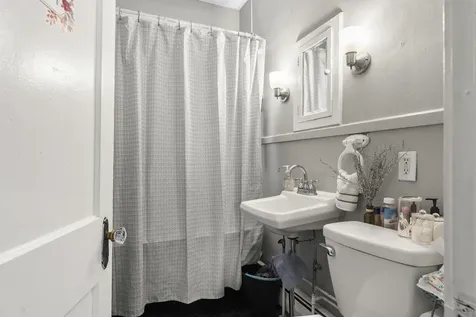 89 Walnut Street Lewiston ME 04240