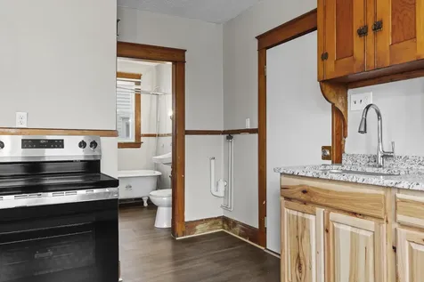 89 Walnut Street Lewiston ME 04240