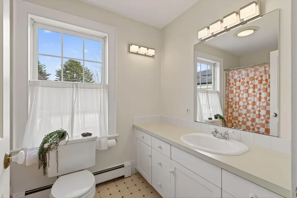 54 Royall Point Road Yarmouth ME 04096