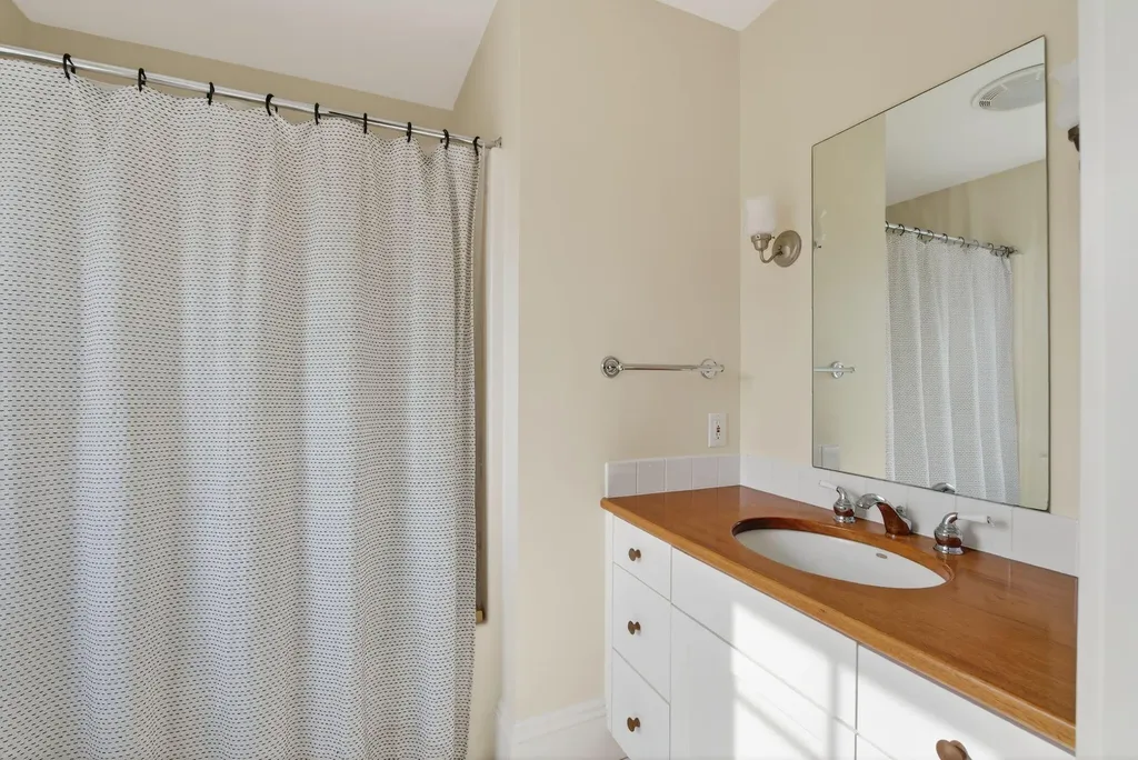 54 Royall Point Road Yarmouth ME 04096