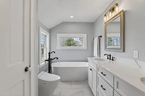 54 Royall Point Road Yarmouth ME 04096