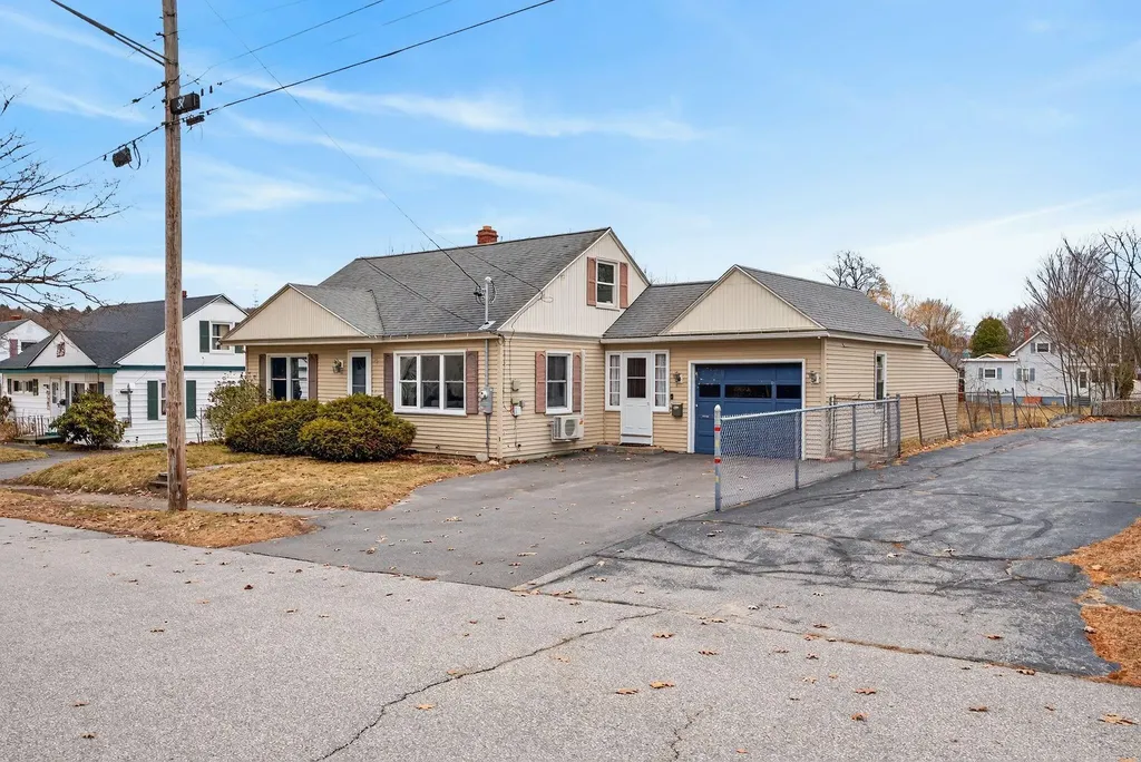 75 Summit Avenue Lewiston ME 04240
