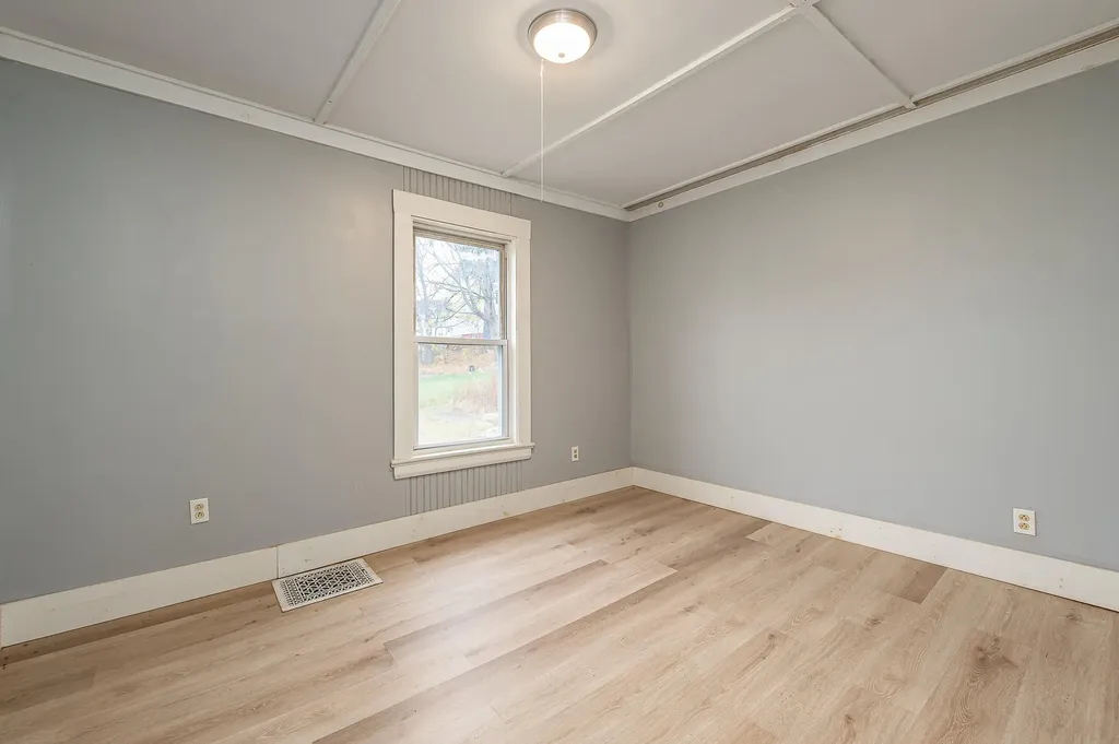 129 Washington Street Rumford ME 04276