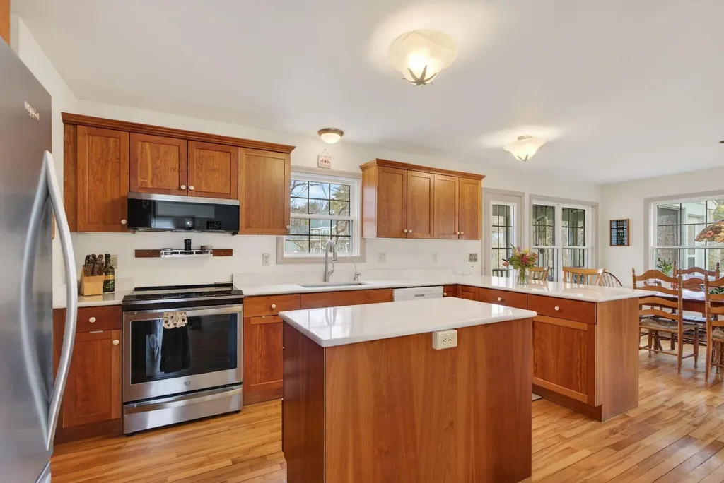 131 Western Avenue Kennebunk ME 04043