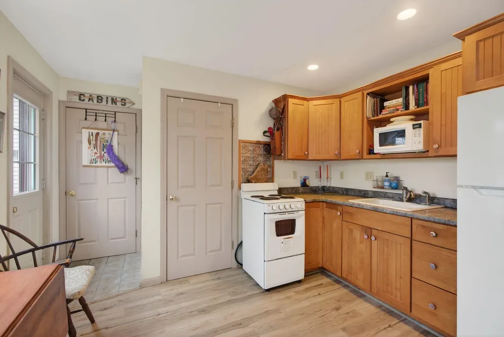 131 Western Avenue Kennebunk ME 04043