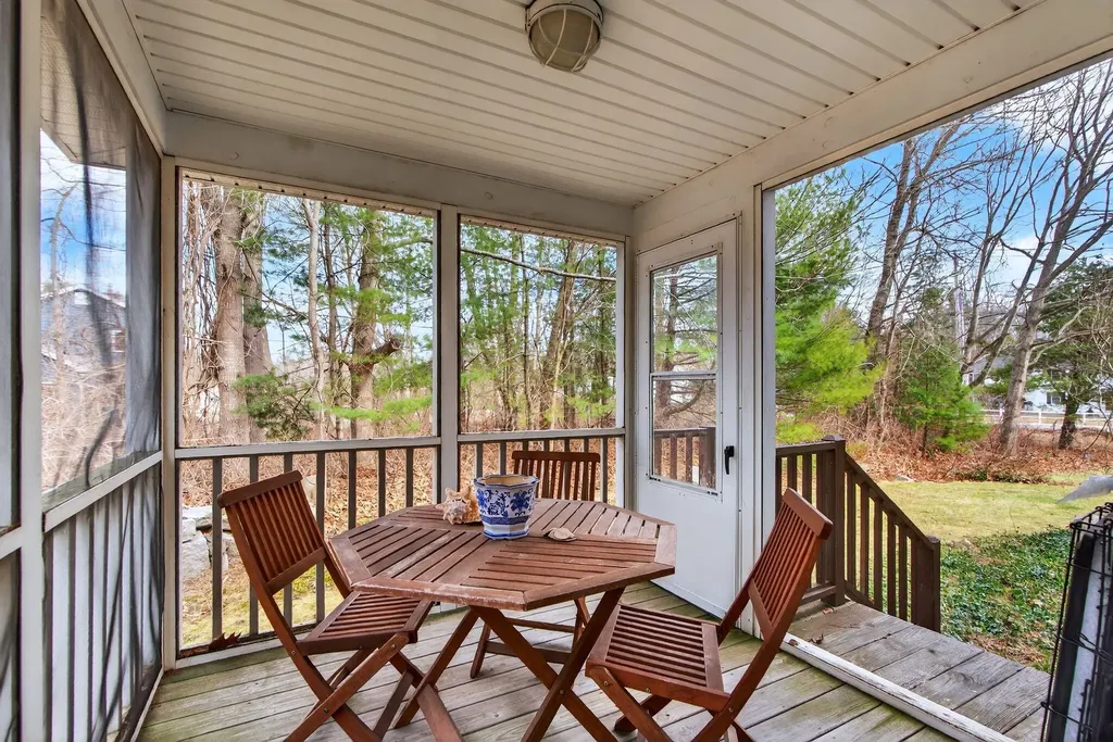 131 Western Avenue Kennebunk ME 04043