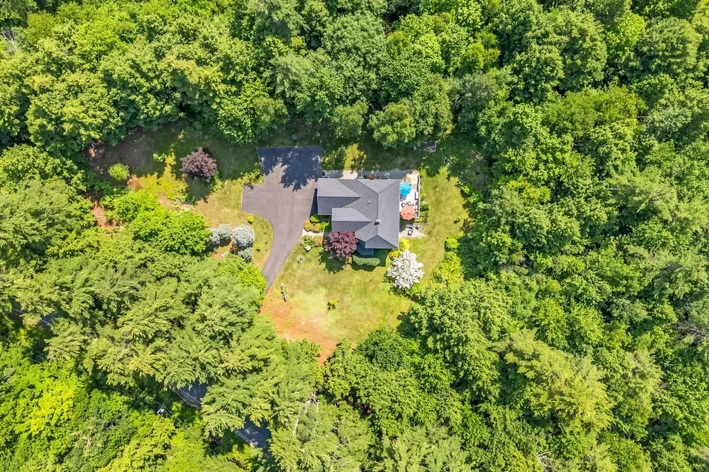 123 Fogg Road Readfield ME 04355