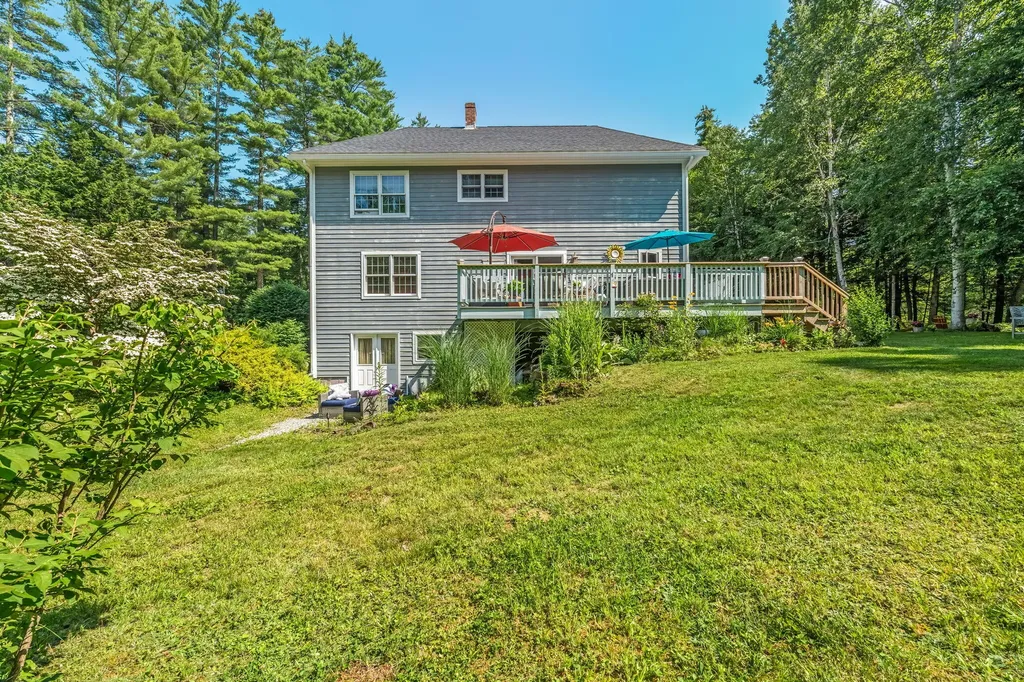 123 Fogg Road Readfield ME 04355