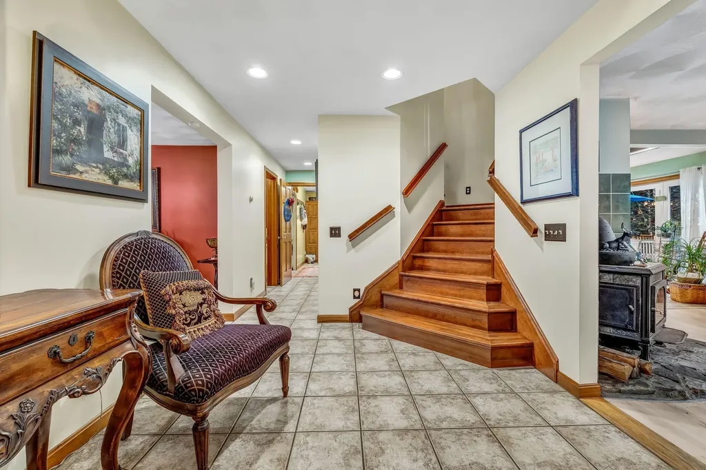 123 Fogg Road Readfield ME 04355