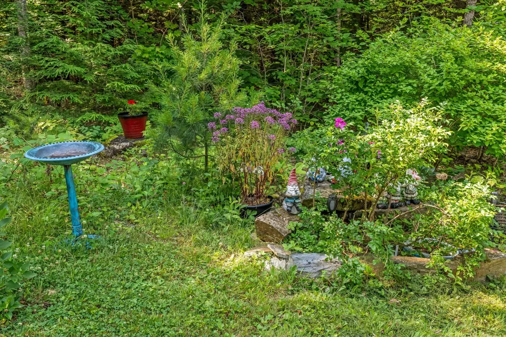 123 Fogg Road Readfield ME 04355