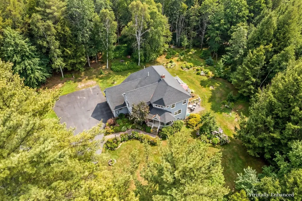 123 Fogg Road Readfield ME 04355