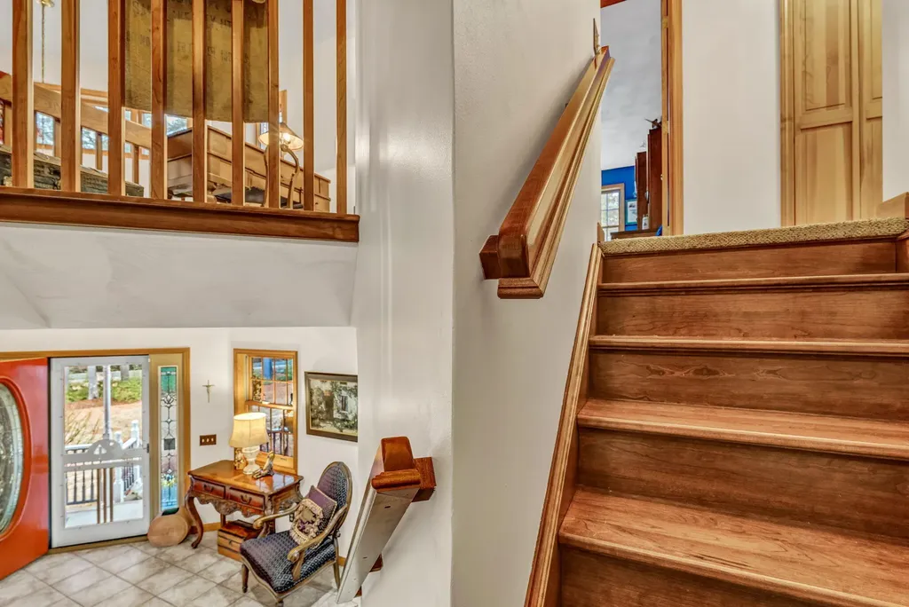 123 Fogg Road Readfield ME 04355