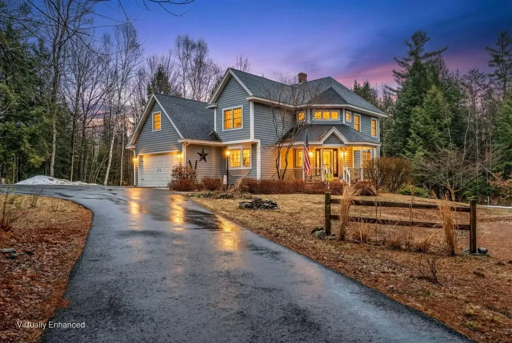 123 Fogg Road Readfield ME 04355