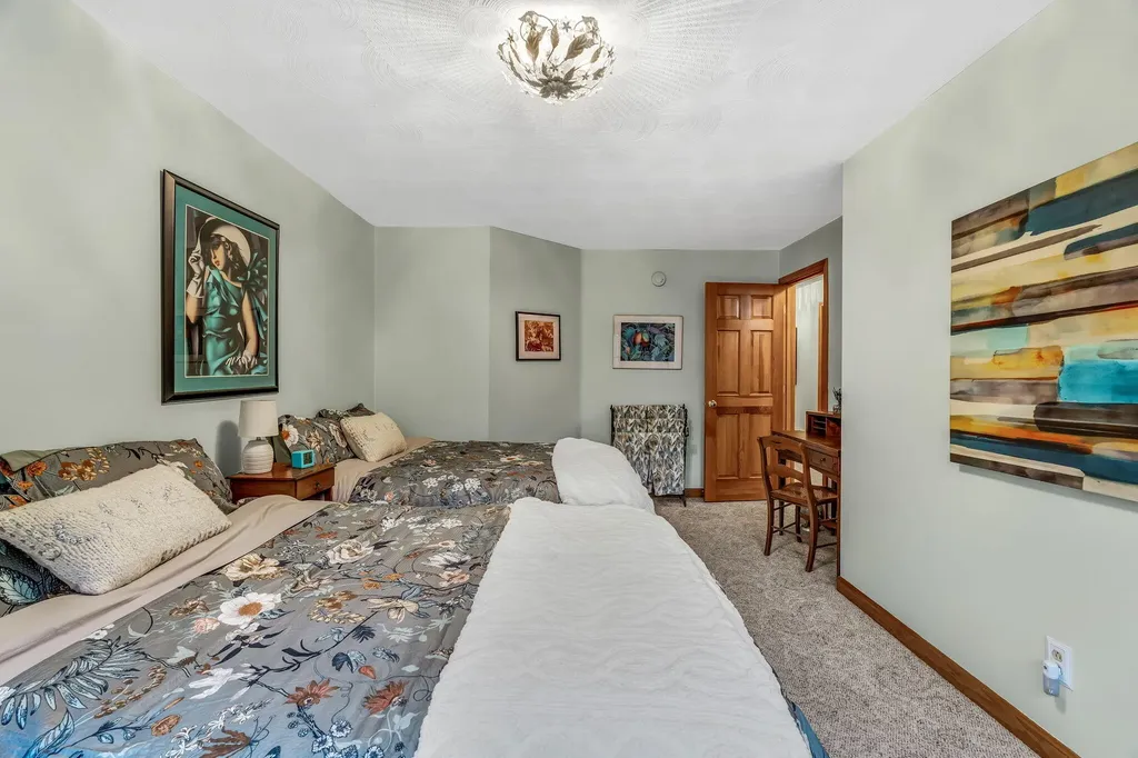 123 Fogg Road Readfield ME 04355