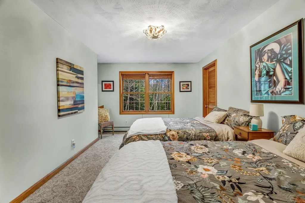 123 Fogg Road Readfield ME 04355