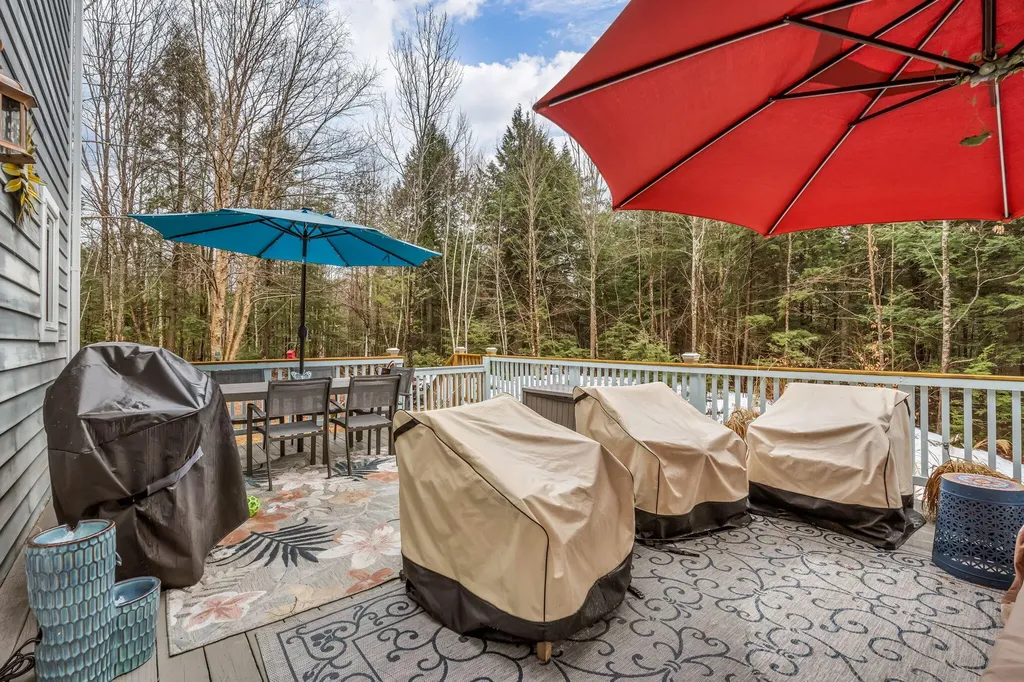 123 Fogg Road Readfield ME 04355