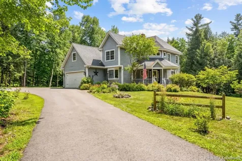 123 Fogg Road Readfield ME 04355
