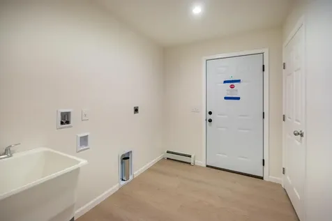 23 Streamside Drive Auburn ME 04210